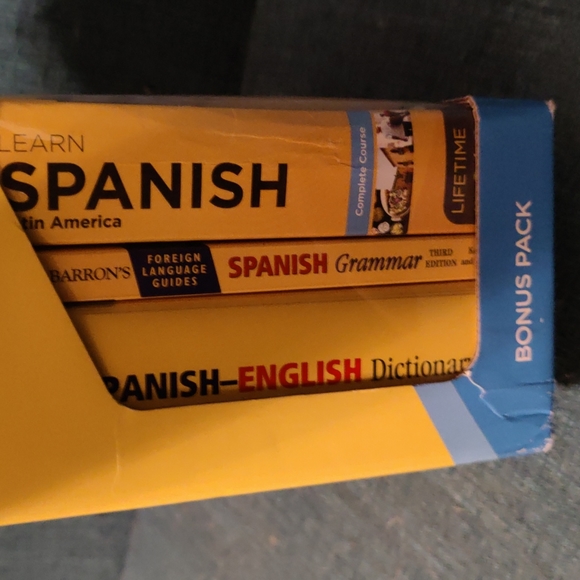 Rosetta Stone Spanish Bonus Pack - Picture 3 of 4